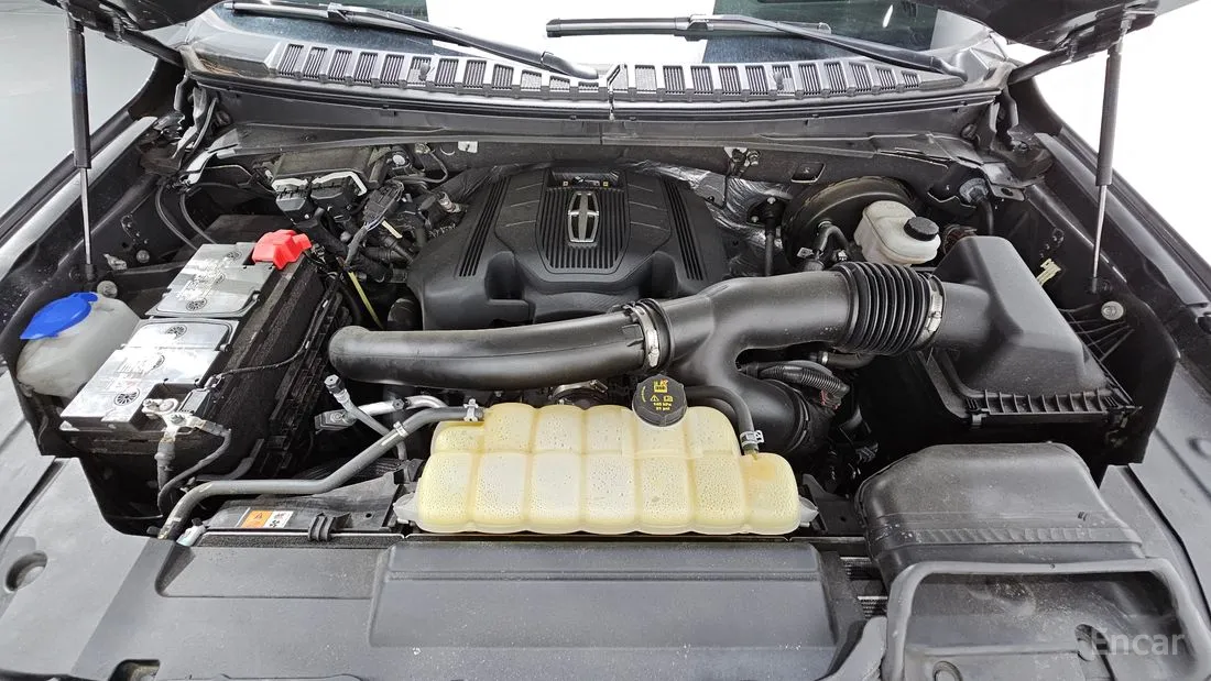 Lincoln Navigator 2021