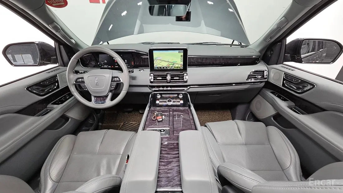 Lincoln Navigator 2021