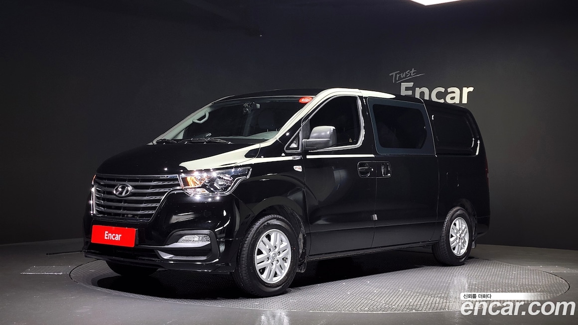 Hyundai Grand Starex 2021