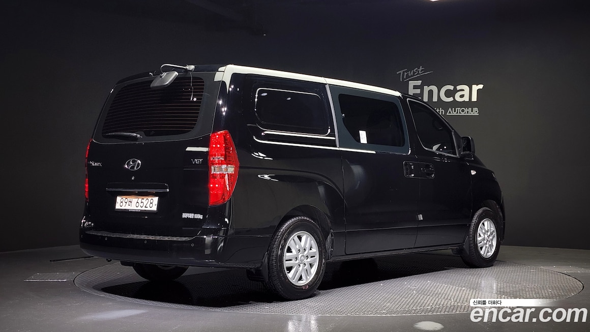 Hyundai Grand Starex 2021