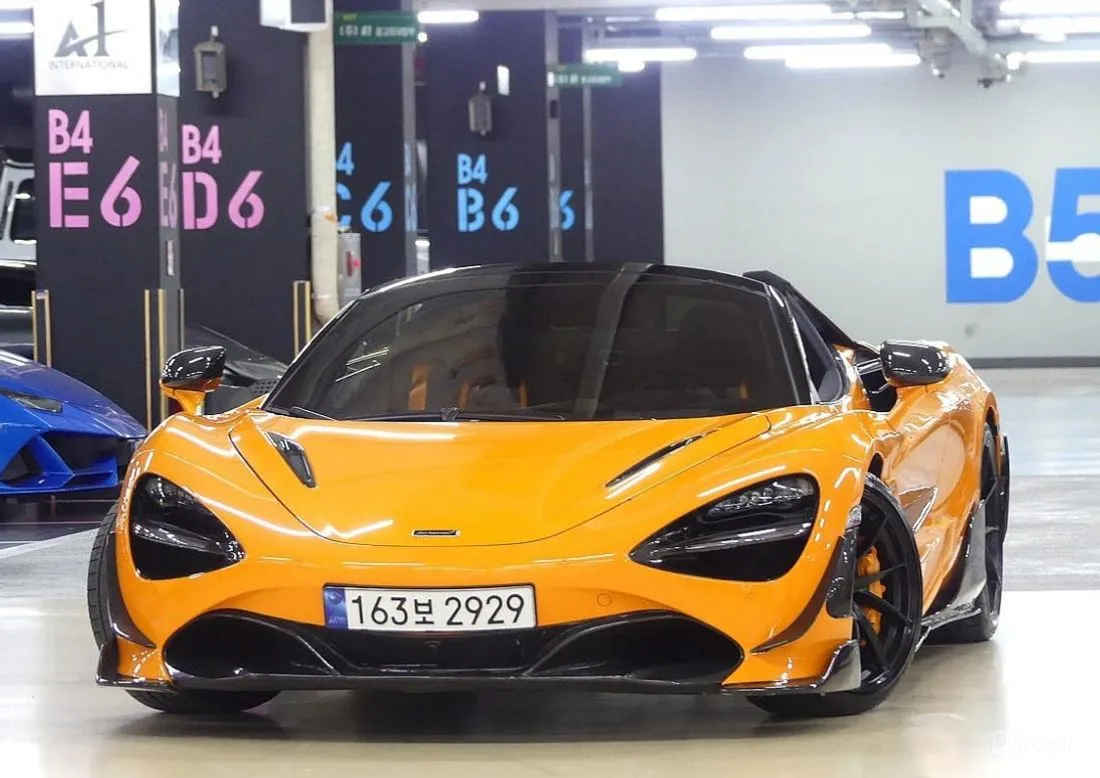 McLaren 720S 2022