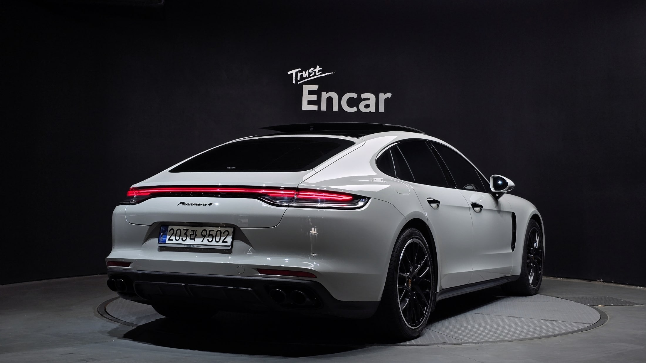 Porsche Panamera 2022