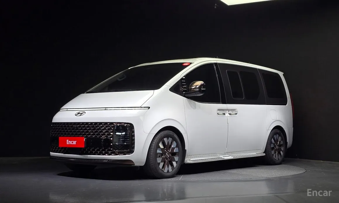 Hyundai Staria 2022