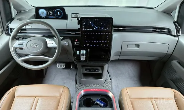 Hyundai Staria 2022