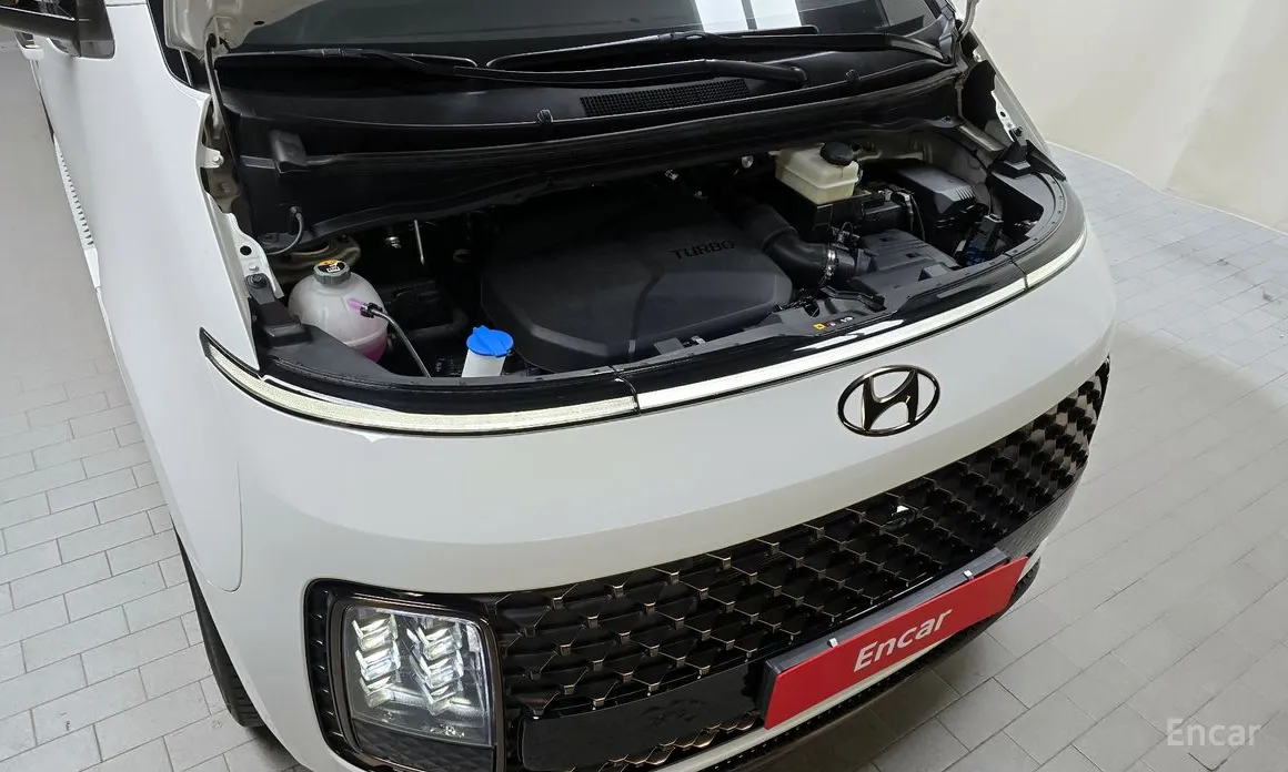 Hyundai Staria 2022