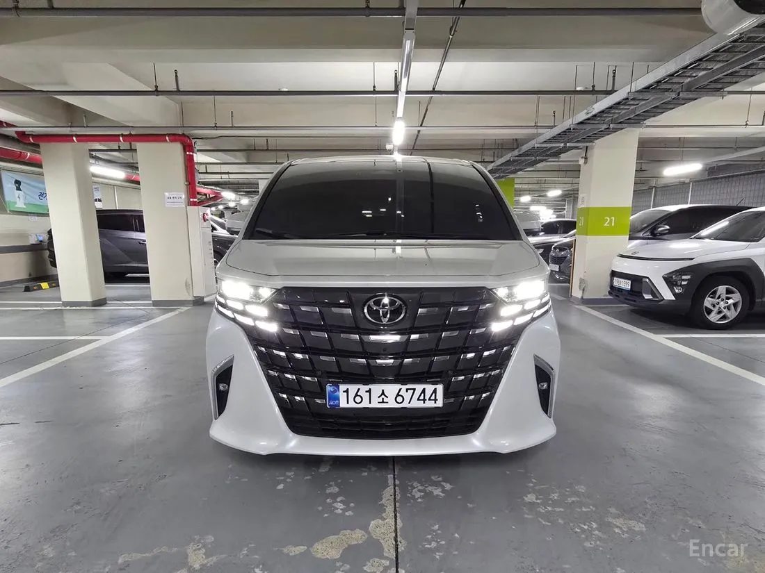 Toyota Alphard 2024