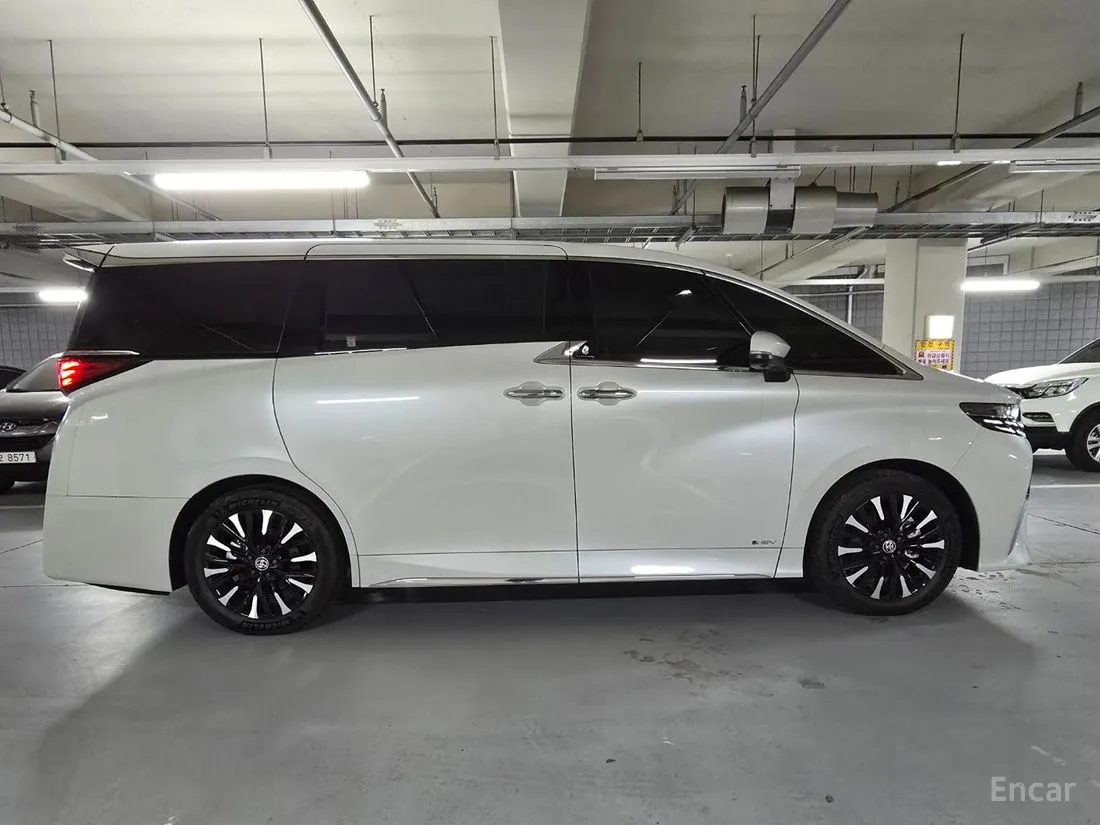 Toyota Alphard 2024