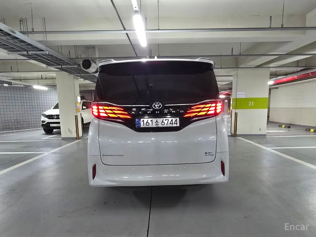 Toyota Alphard 2024