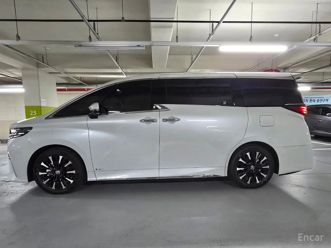 Toyota Alphard 2024