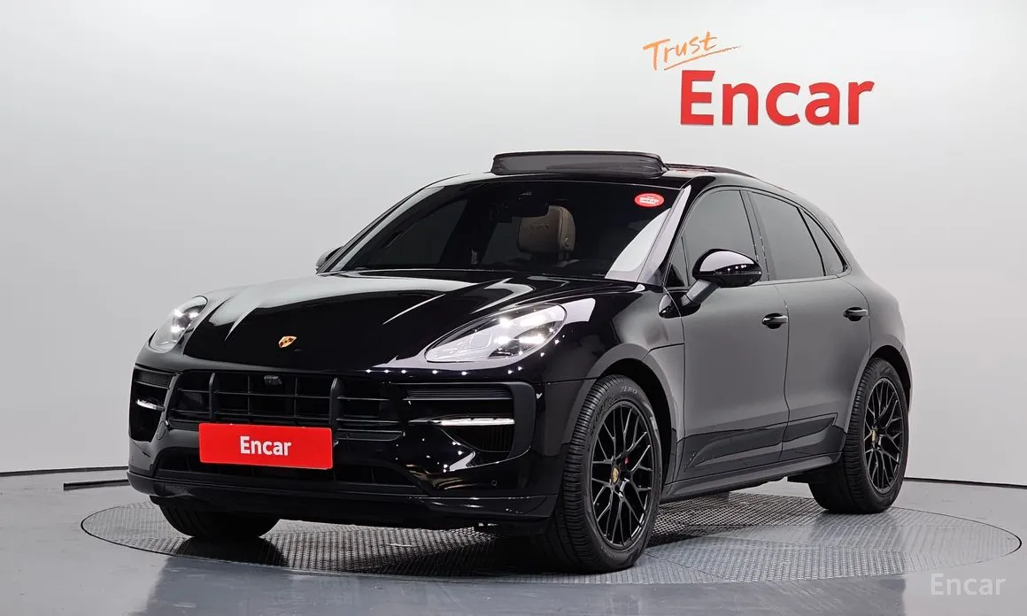 Porsche Macan 2021
