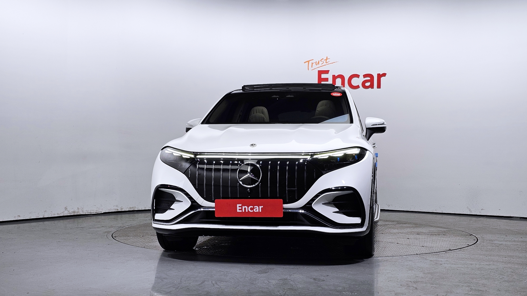 Mercedes EQS 2023