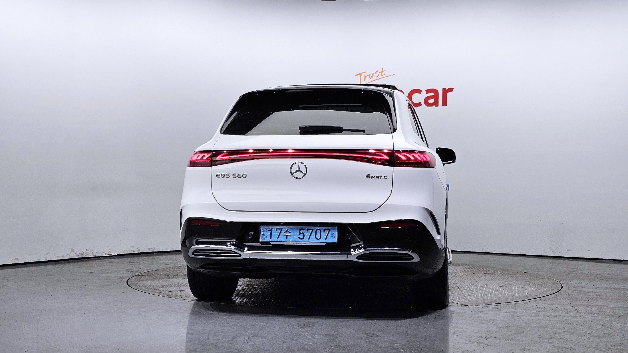 Mercedes EQS 2023