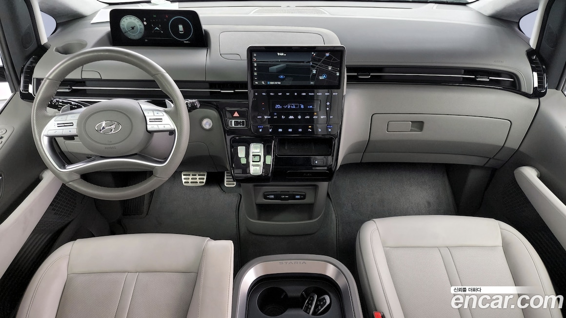 Hyundai Staria 2021