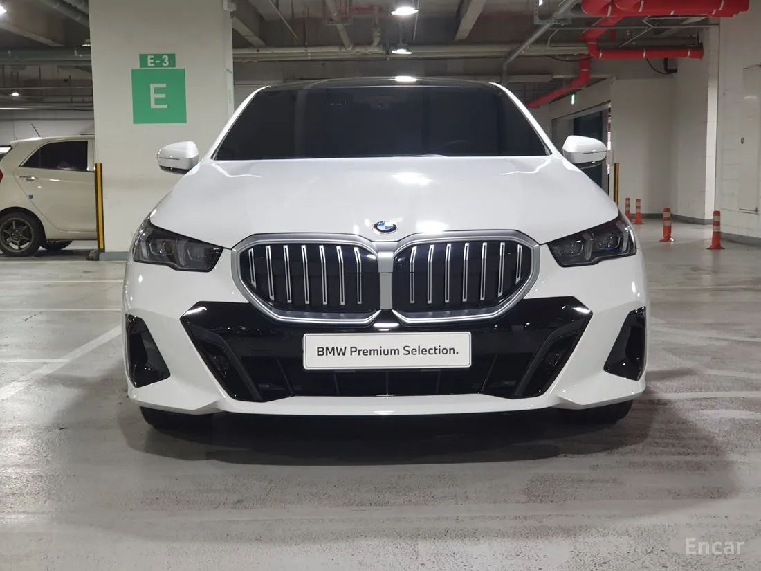 BMW 5 series 2023