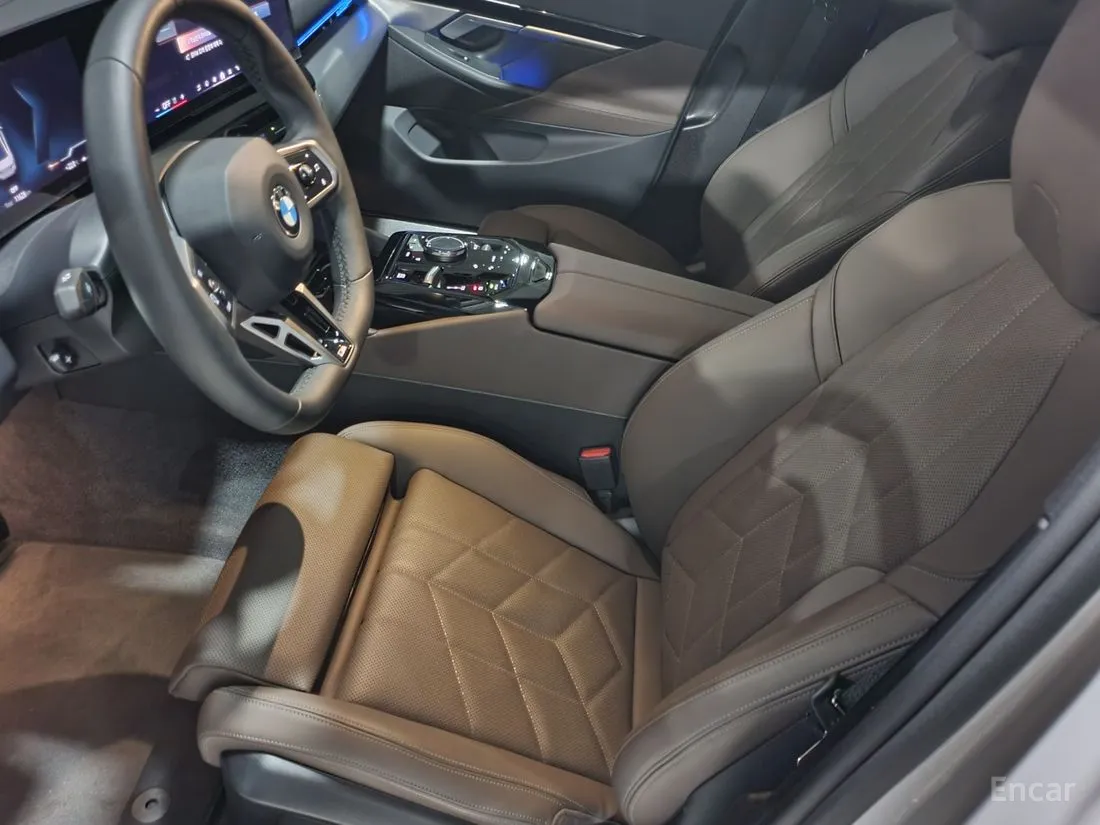 BMW 5 series 2023