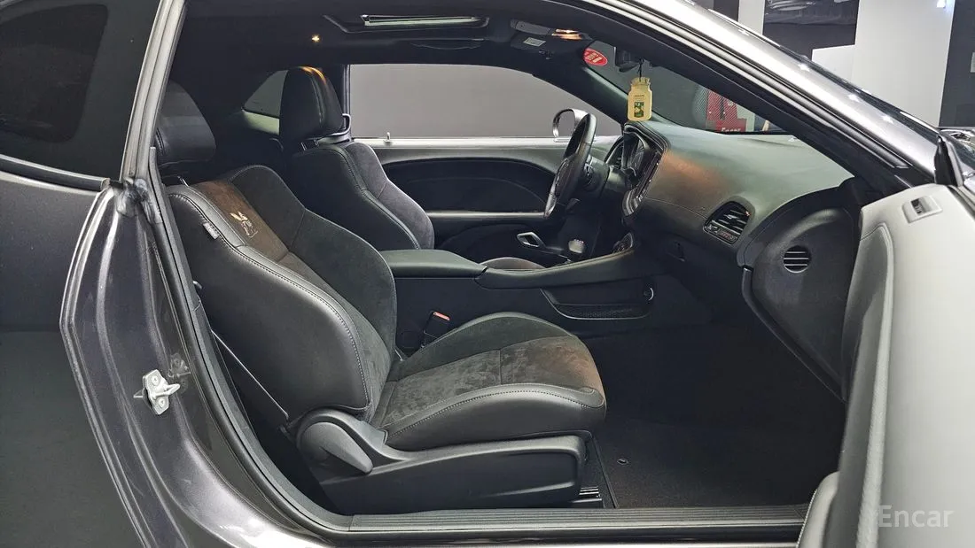 Dodge Challenger 2021