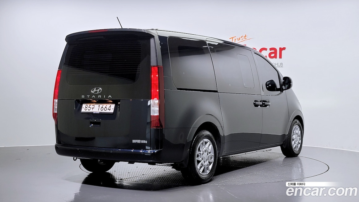 Hyundai Staria 2021