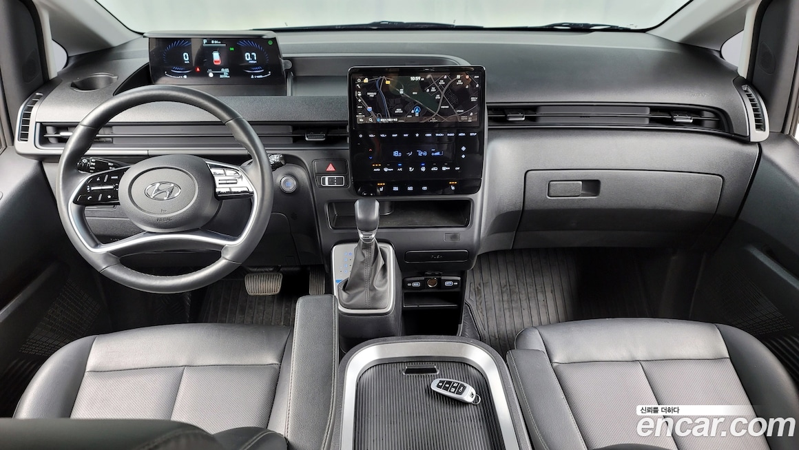 Hyundai Staria 2021