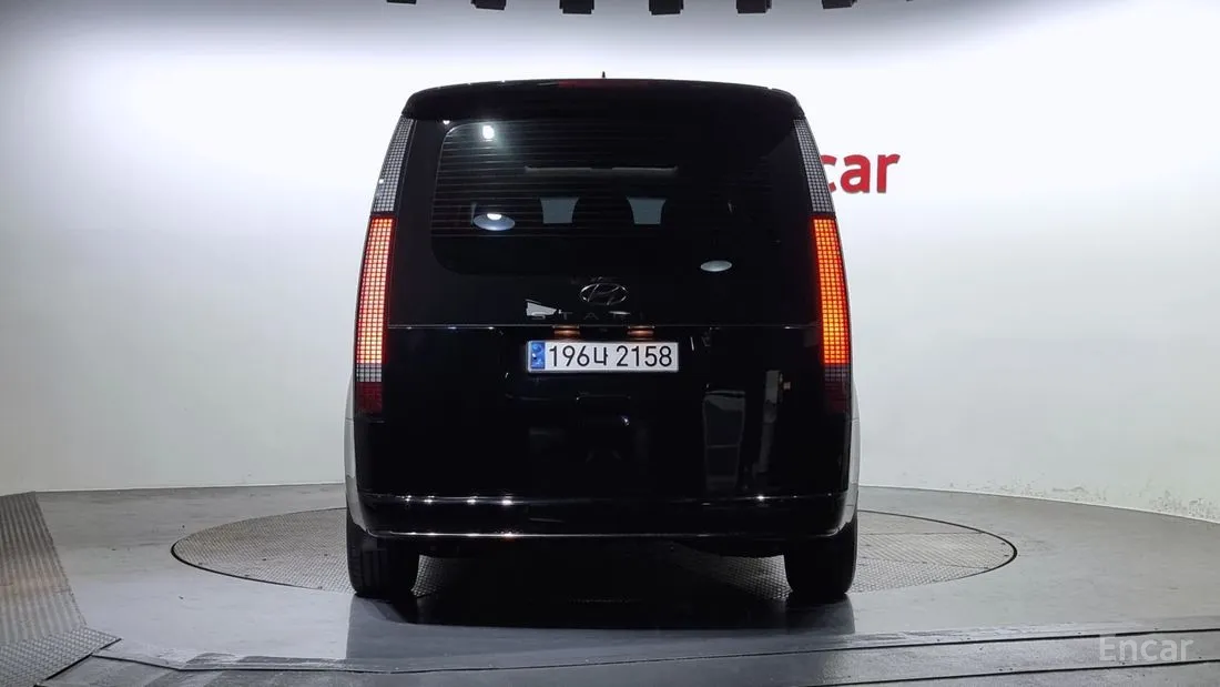 Hyundai Staria 2022