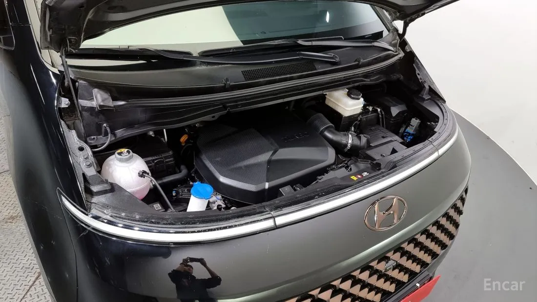 Hyundai Staria 2022
