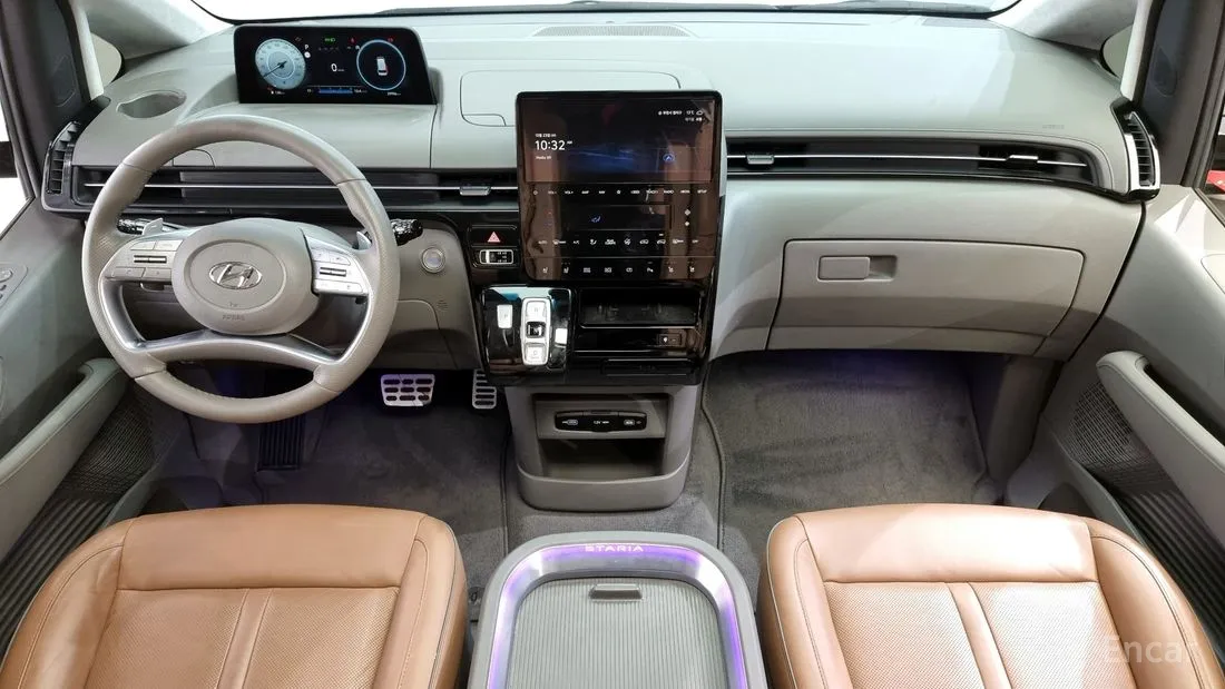 Hyundai Staria 2022