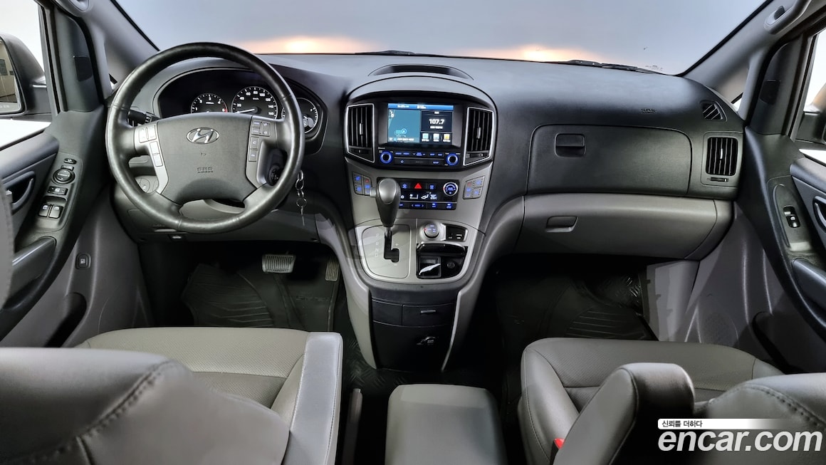 Hyundai Grand Starex 2018