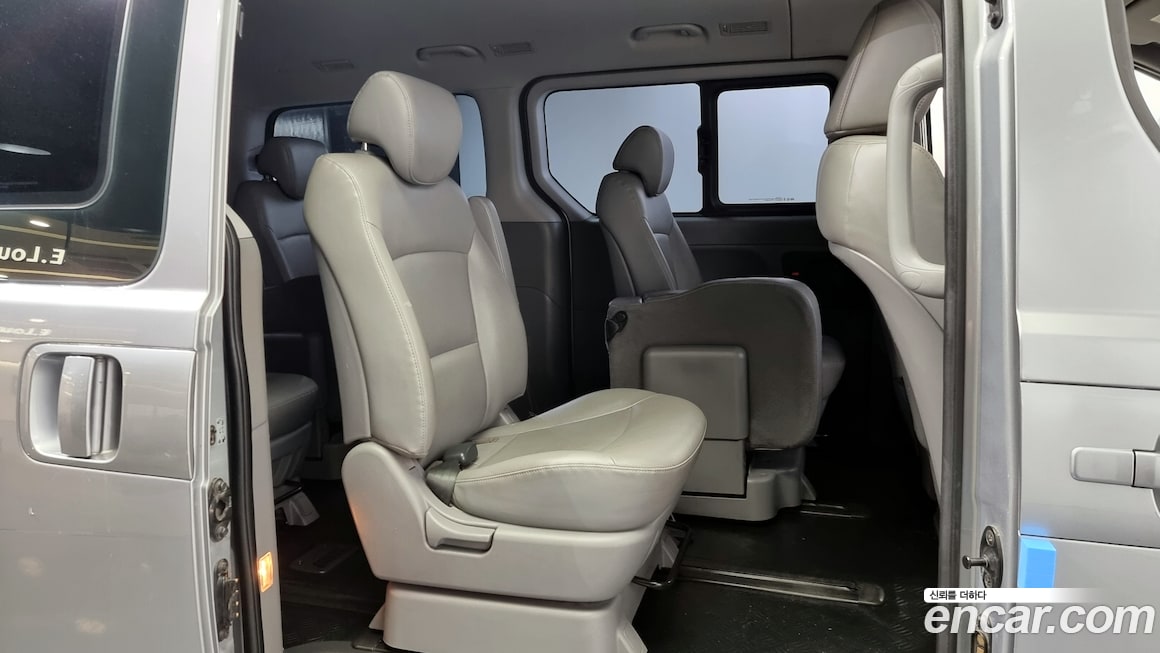 Hyundai Grand Starex 2018