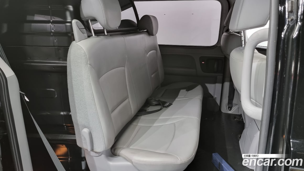 Hyundai Grand Starex 2019