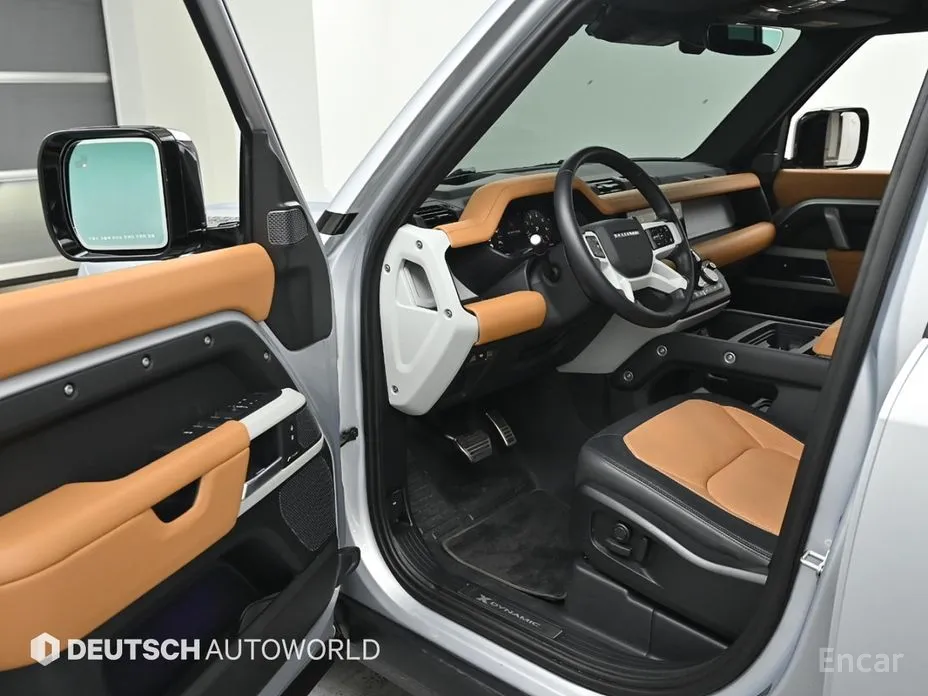 Land Rover Defender 2024