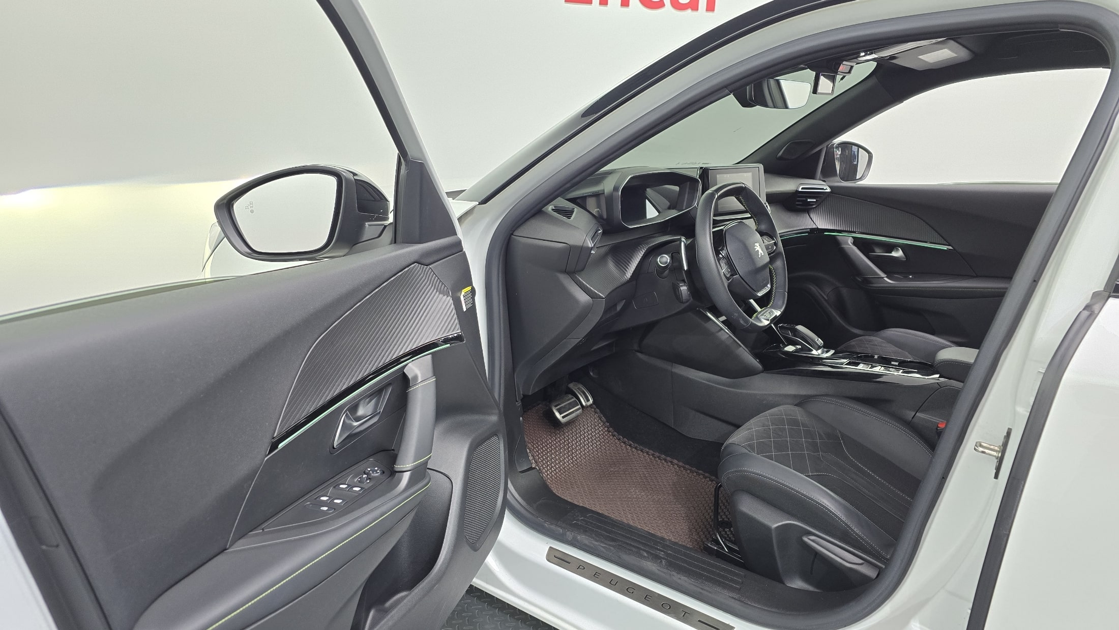 Peugeot 2008 2021