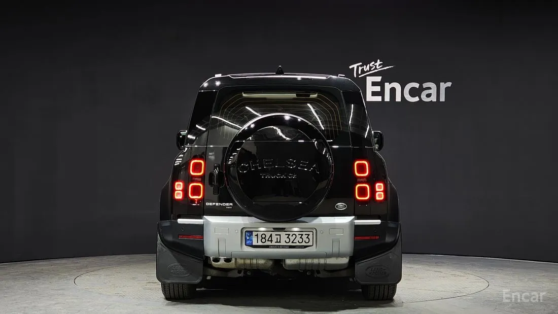 Land Rover Defender 2021