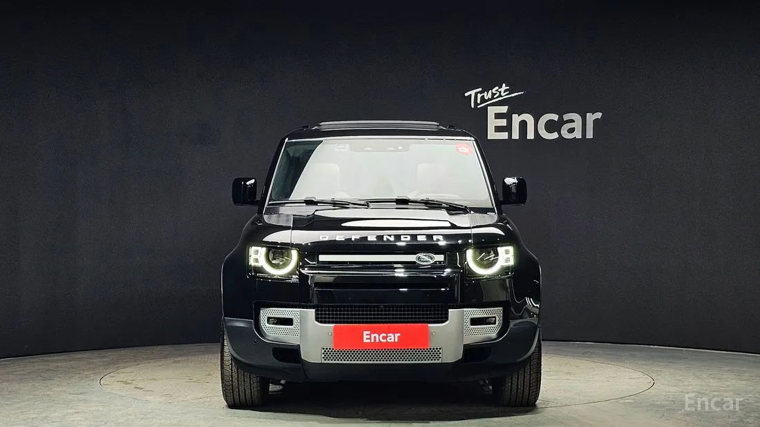 Land Rover Defender 2021