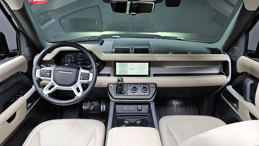Land Rover Defender 2021