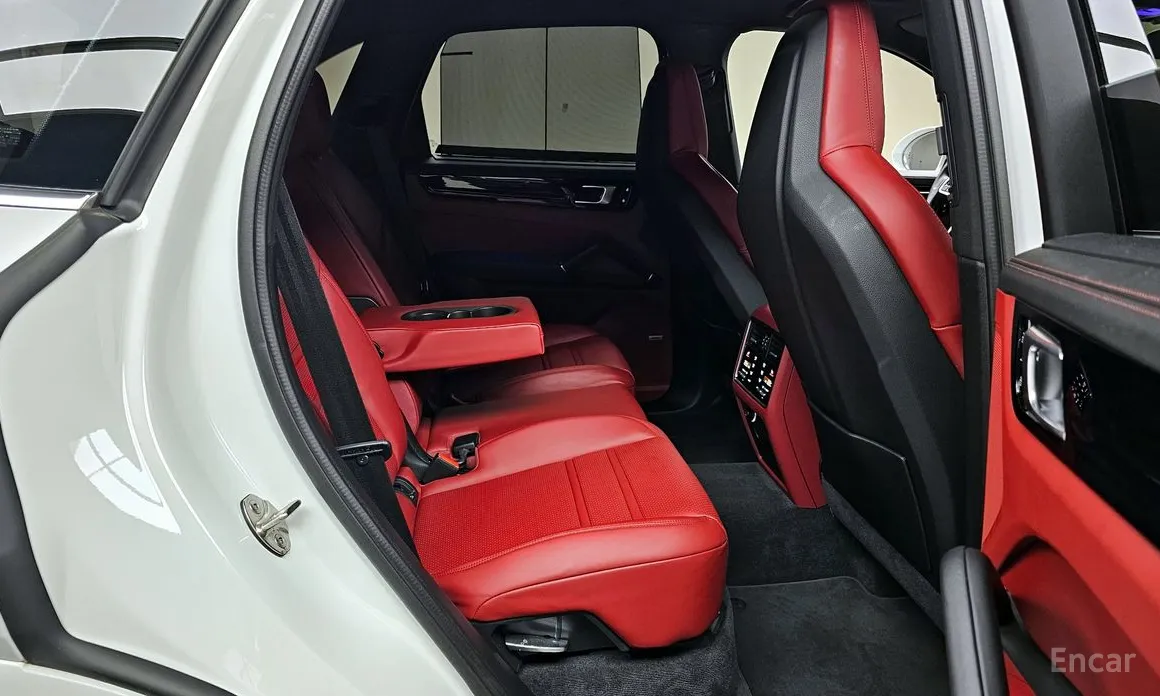Porsche Cayenne 2021