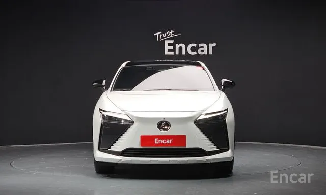 Lexus RZ 2023