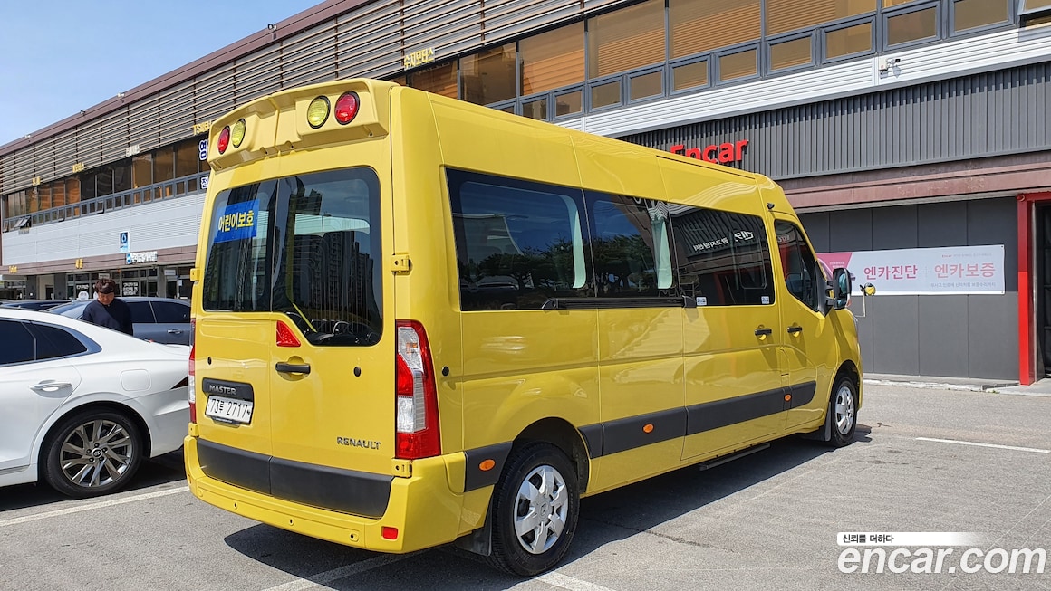 Renault Master 2021