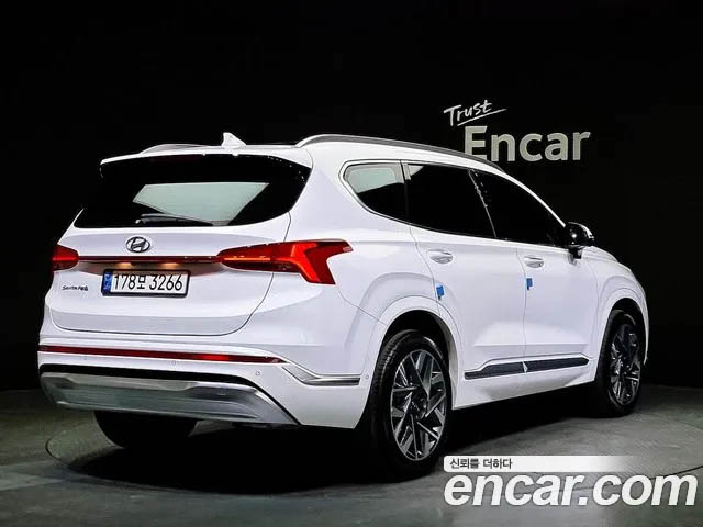 Hyundai Santa Fe 2022