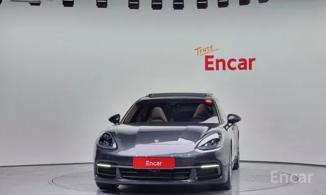 Porsche Panamera 2020
