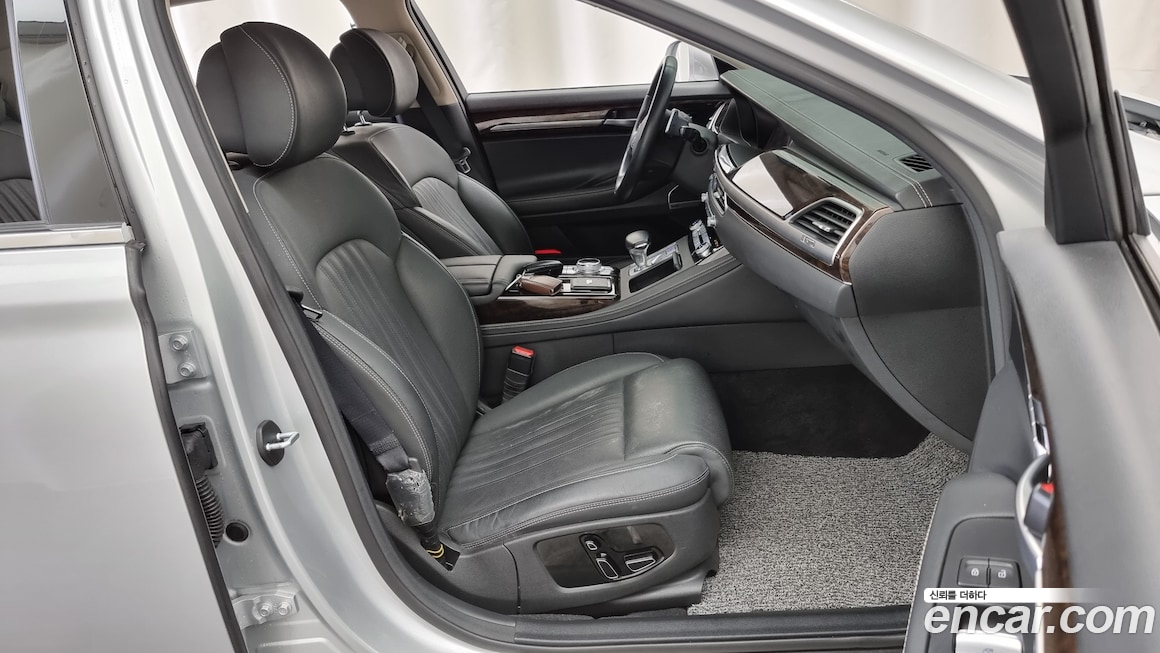 Genesis G90 2018