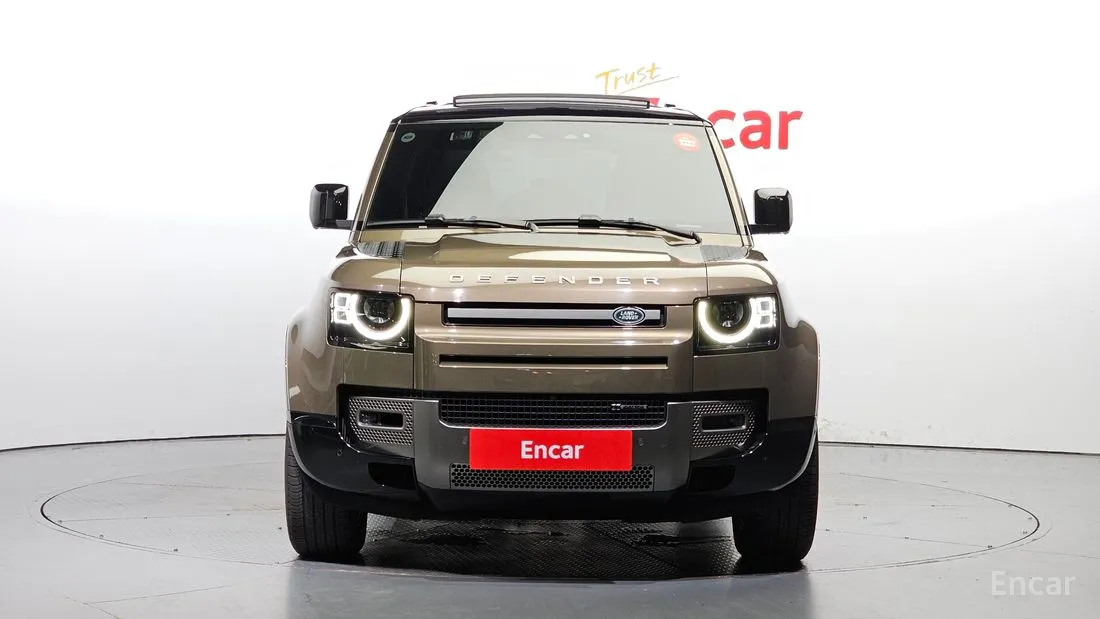 Land Rover Defender 2022