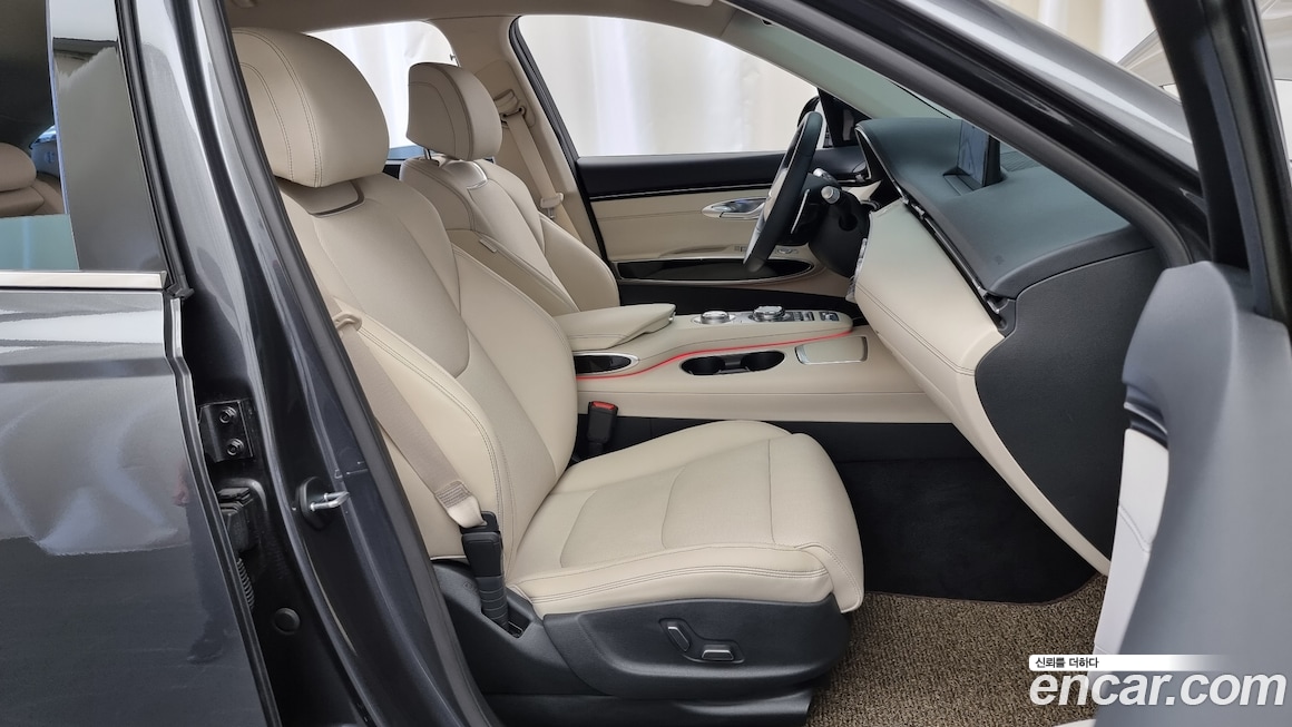 Genesis GV70 2021