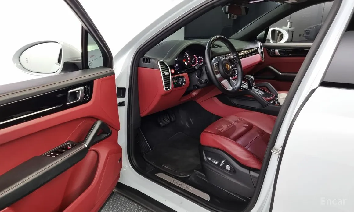 Porsche Cayenne 2021