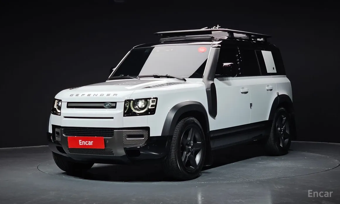 Land Rover Defender 2024
