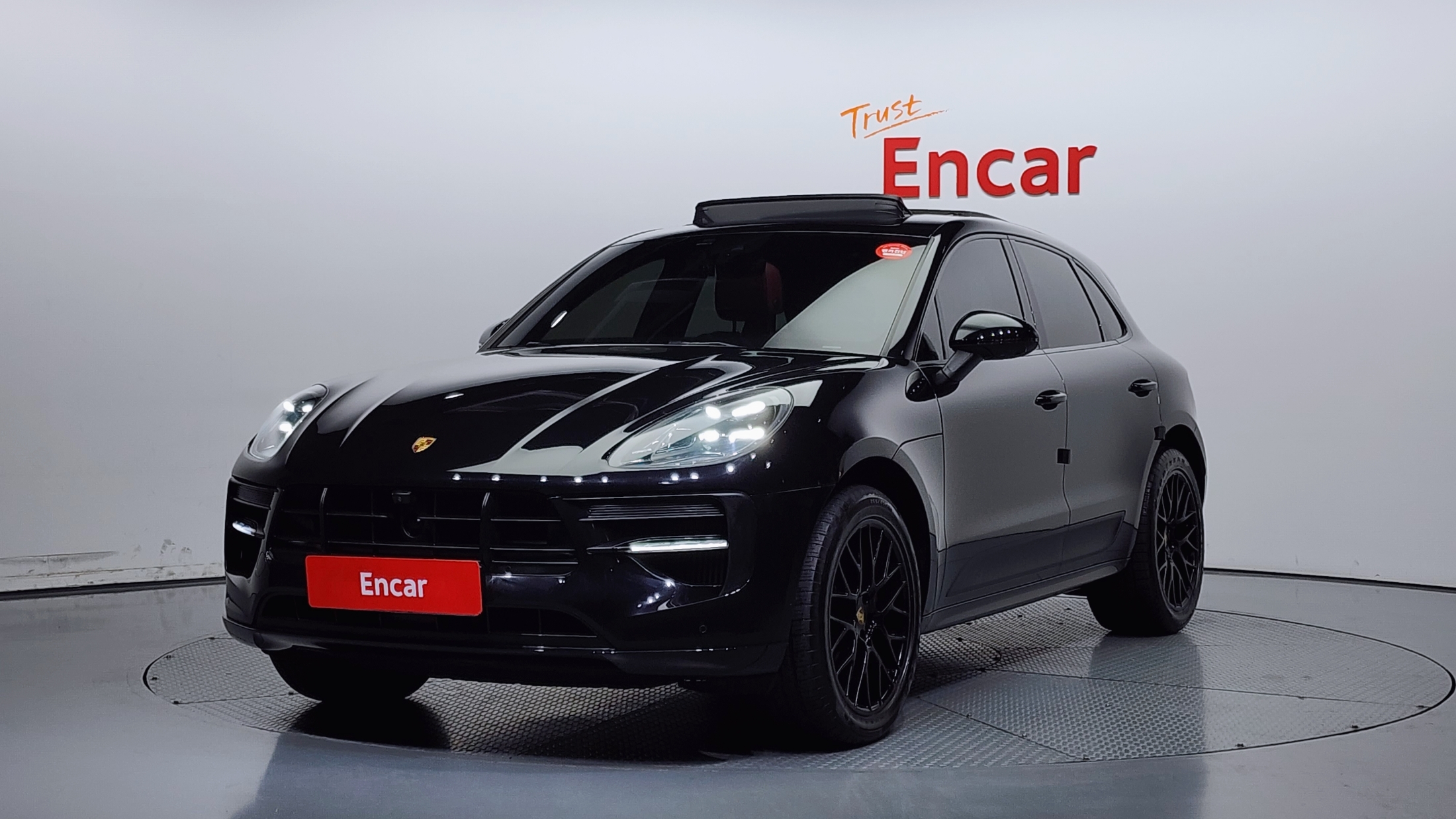 Porsche Macan 2021