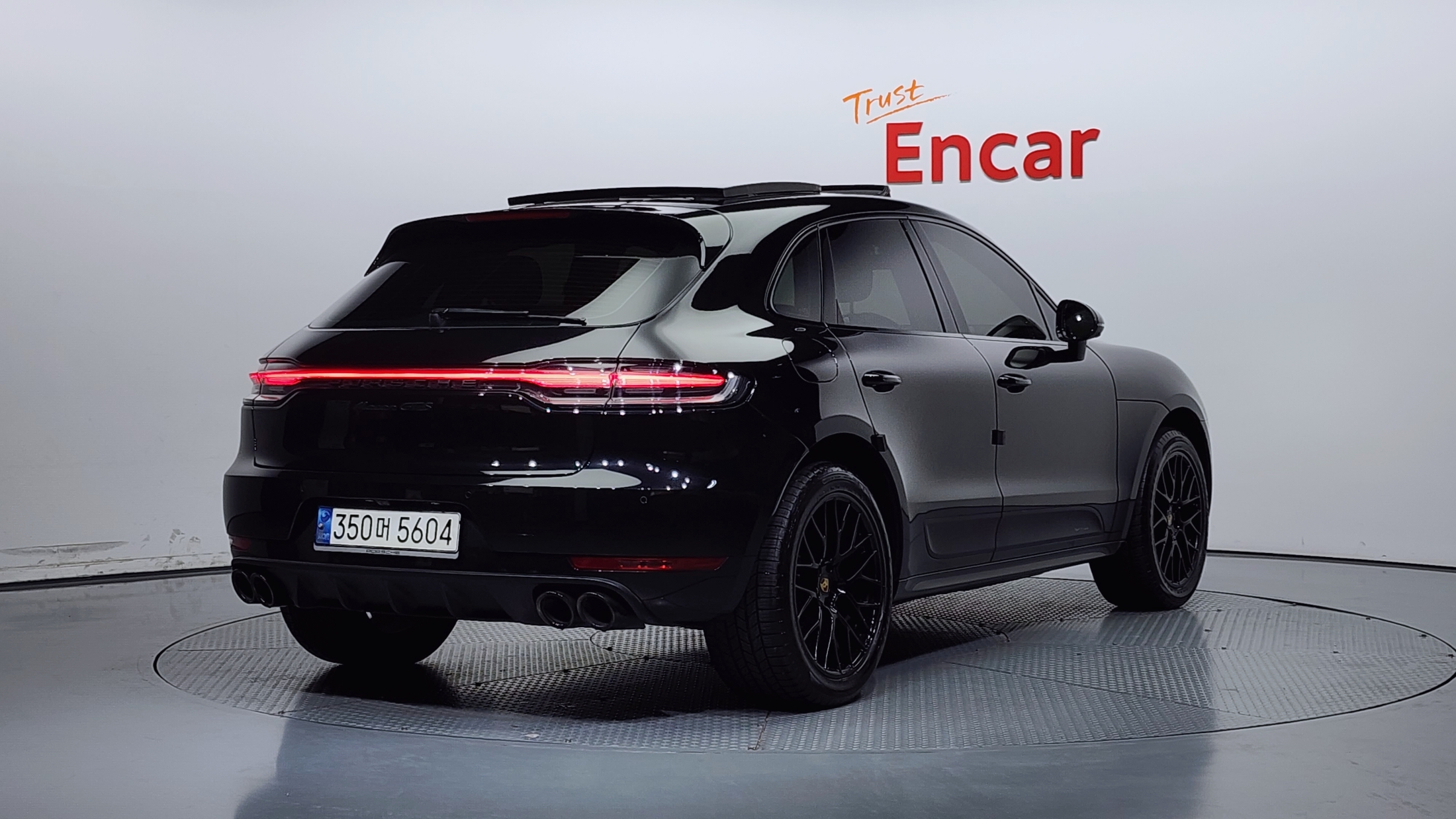 Porsche Macan 2021