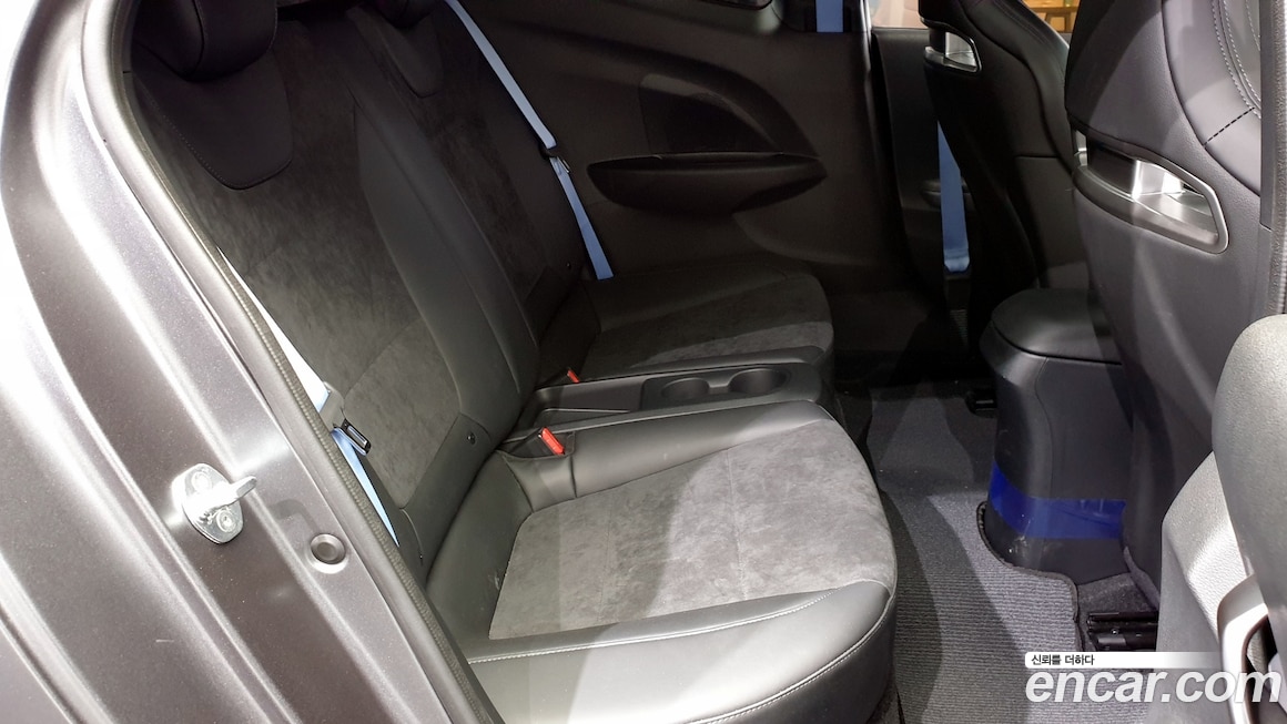 Hyundai Veloster 2021