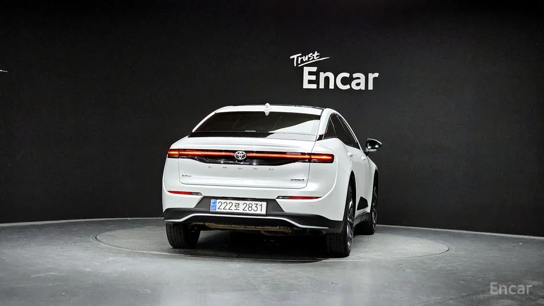 Toyota Crown 2023