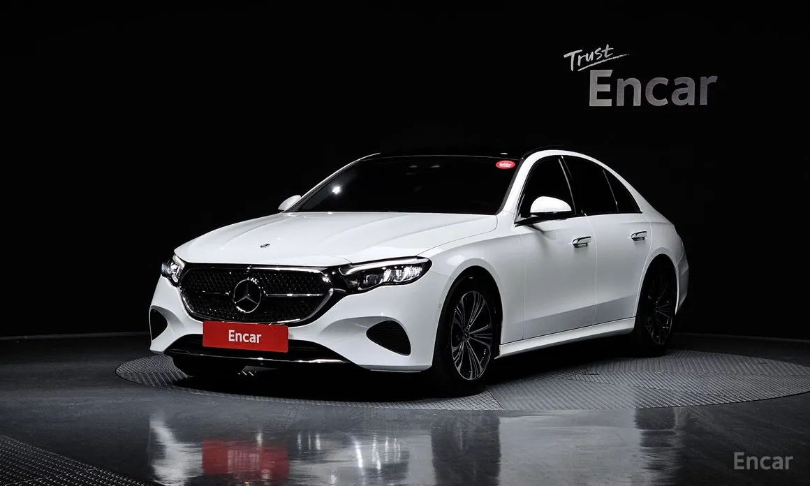 Mercedes E-Class 2024