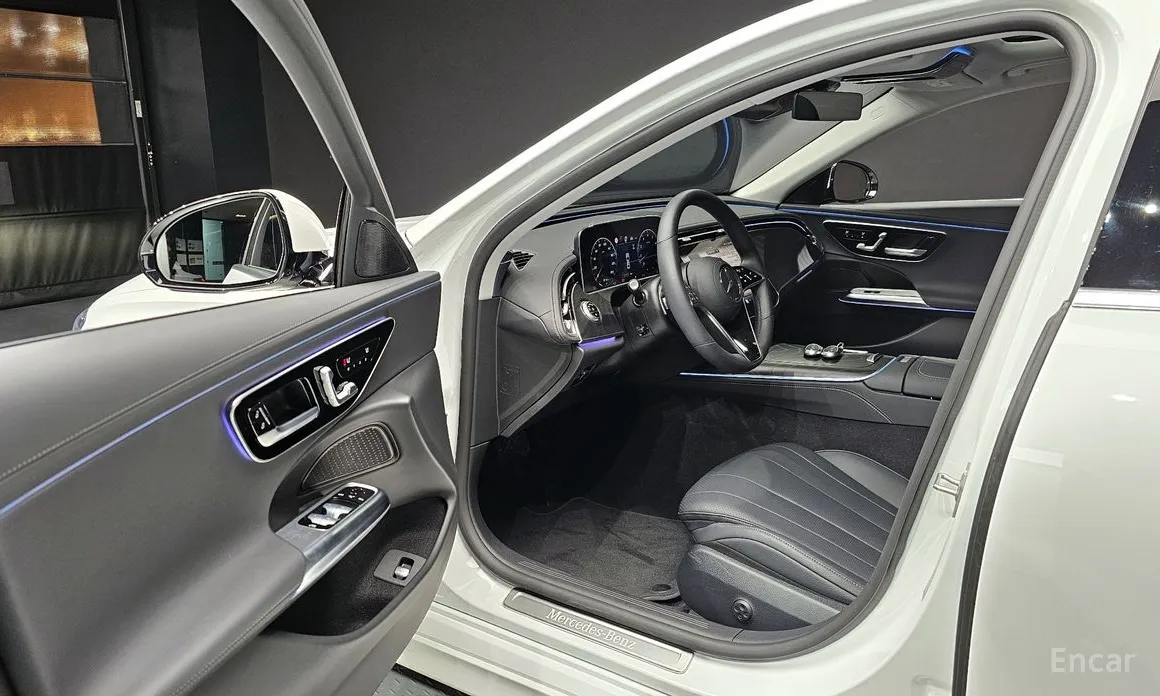 Mercedes E-Class 2024