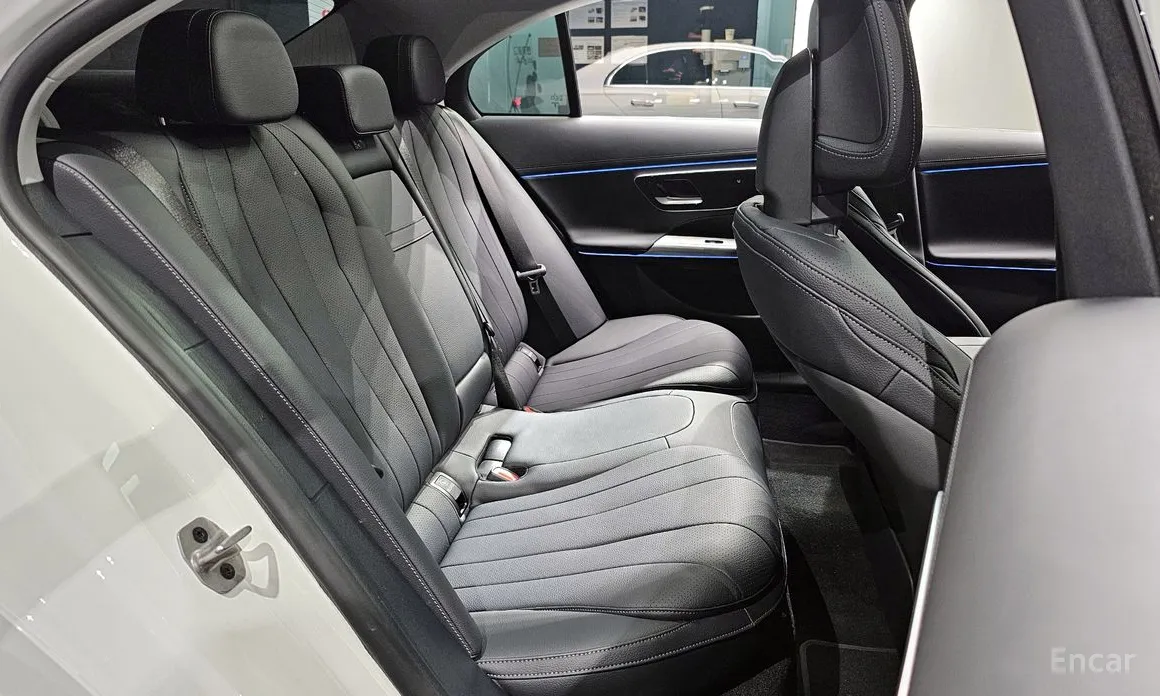 Mercedes E-Class 2024